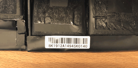 MacBook Retina Akku Serial Aufkleber
