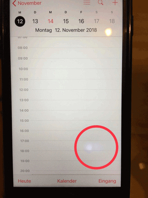 Weißer Punkt im iPhone Display - Beispiel